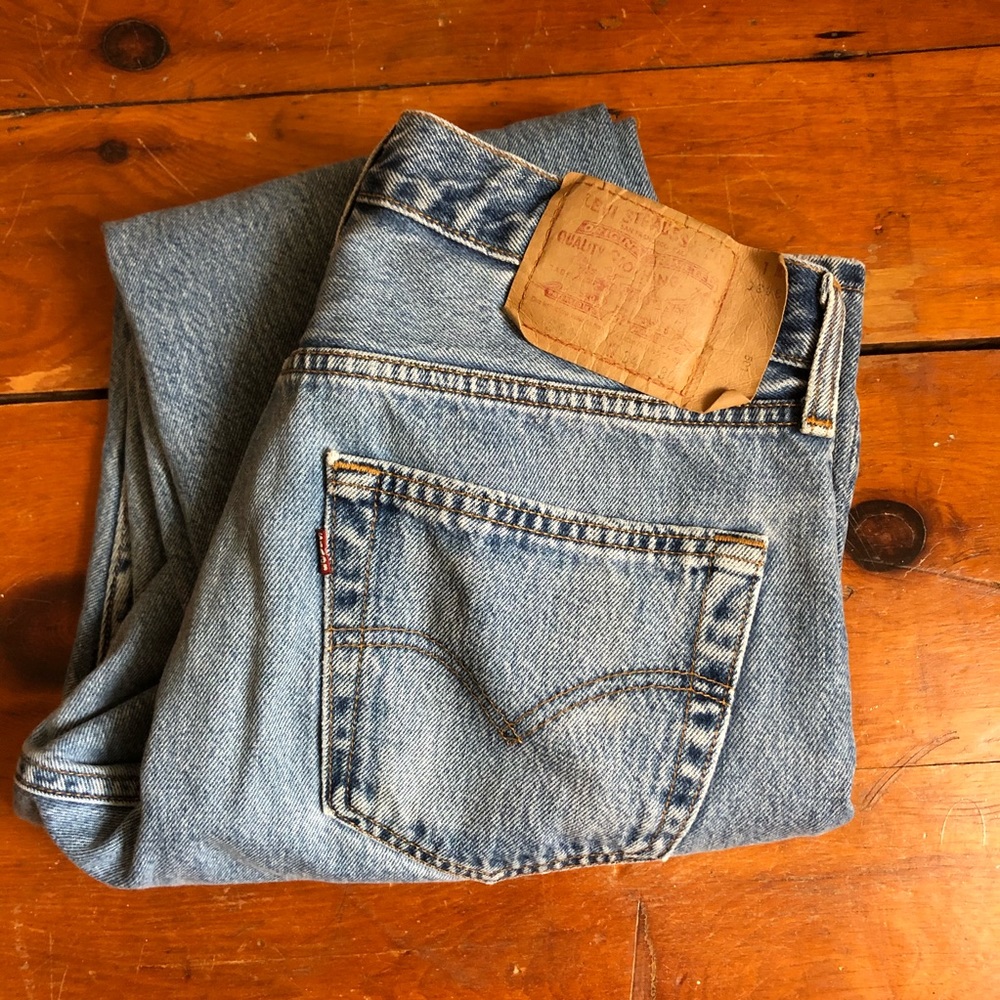 VINTAGE LEVI’S 501 MADE IN USA